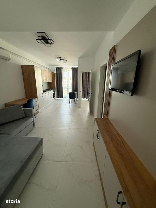 Intrare Obcini - Microapartament cu 2 camere semidecomandate.