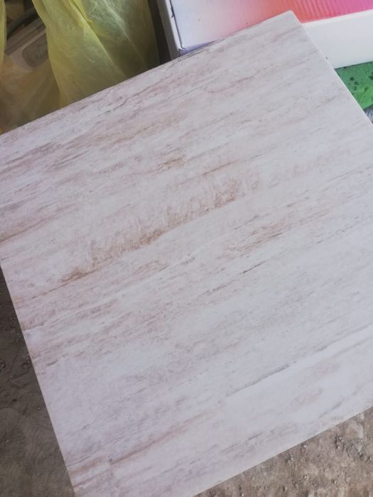 Продам керамическую плитку 1,17 м.кв.