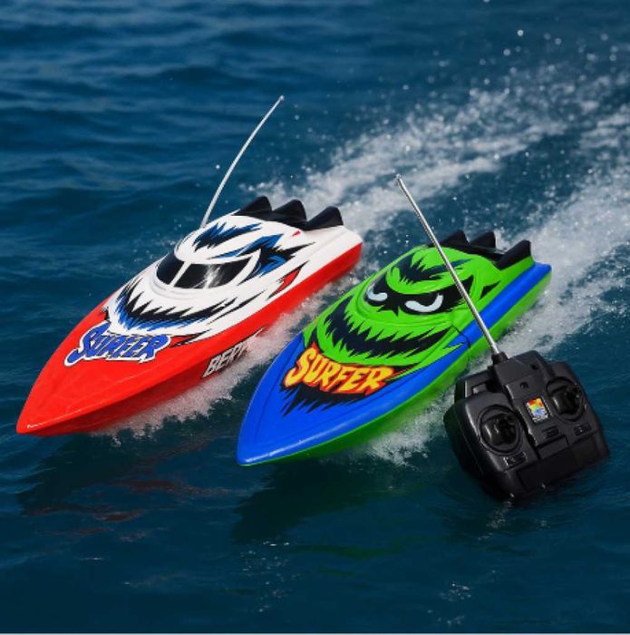 Детска високоскоростна лодка с дистанционно управление