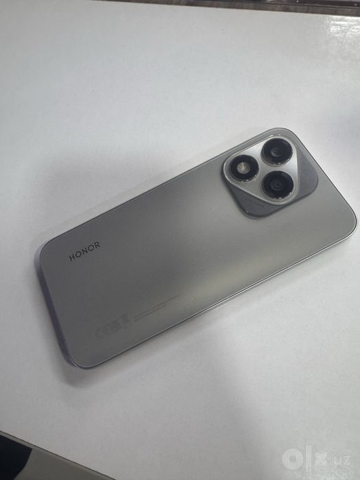 Продам телефон Honor 400 lite