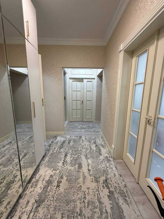 ПРОДАЕТСЯ 4/3/5 на: Карасу-1 Ор.р: Конечка, школа 209 92м2