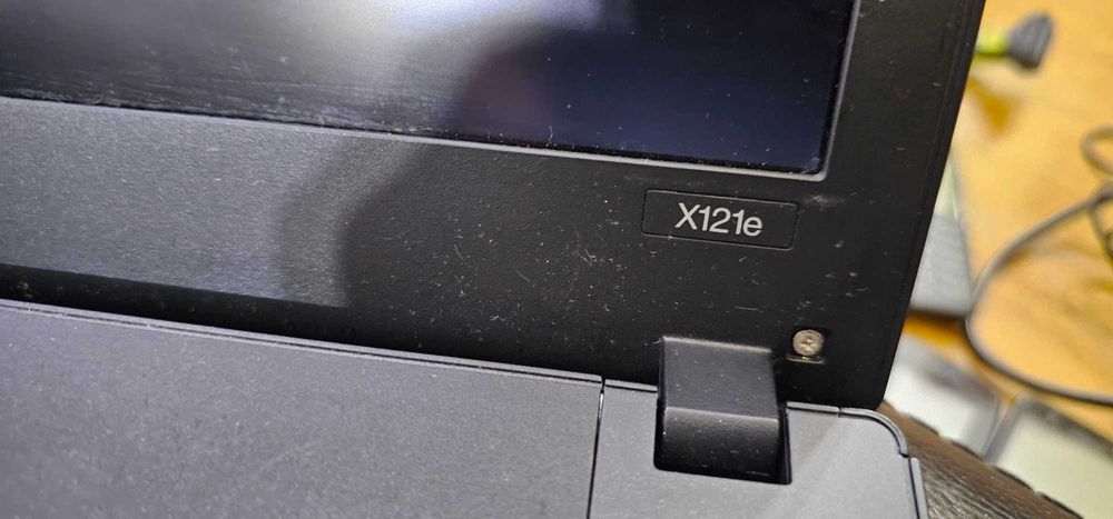 Laptop Lenovo X121e, FARA Baterie, i3-2357M, 8Gb, 120Gb SSD, 11.6inch