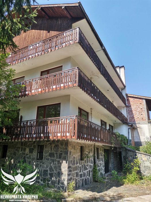 Продава се Хотел в с. Нареченски бани, Област Пловдив - 3557 кв.м за 155 €/кв.м - Снимка #4