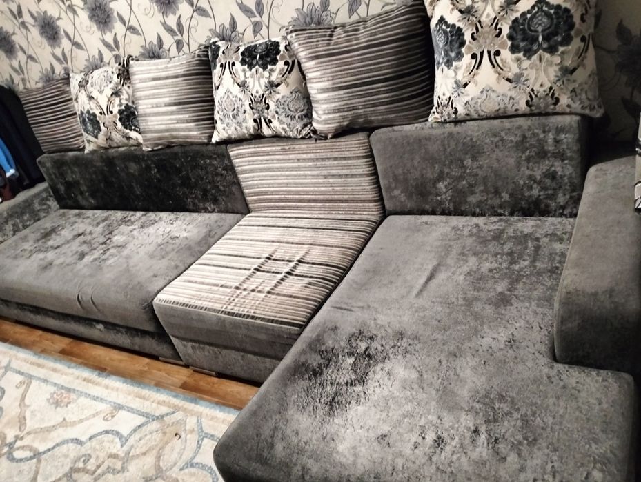 Зальный  мягкий уголок