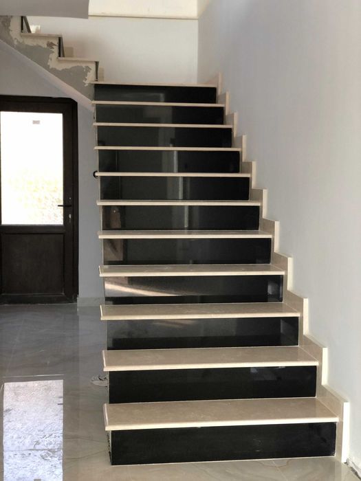 Granit si Marmura pentru Scari Interioare