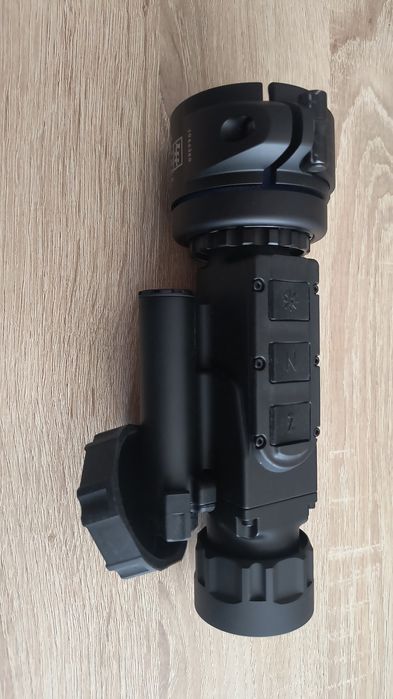 Vând clip-on termoviziune Nitehog Viper 50 Nxt
