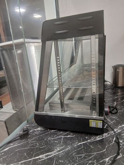 Сотилади Иссиқ ушлаб турадигон витрина