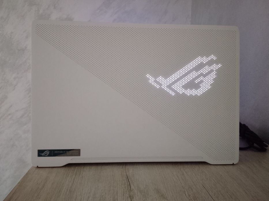 ASUS ROG Zephyrus G14 | AMD R5 | RAM 16GB | ROM 512 GB SSD | GTX 4GB