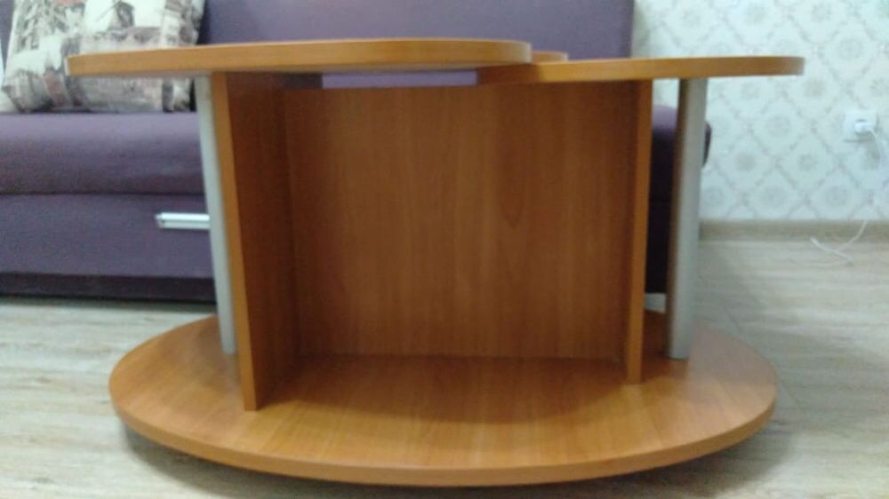 Журнальный столик