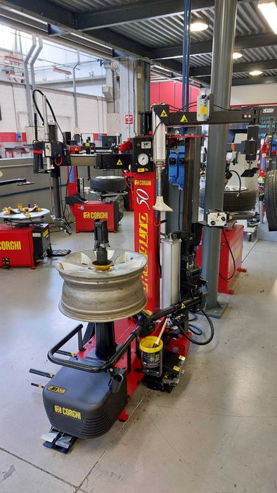 CORGHI - Artiglio 50  Монтаж / Демонтаж машина за гуми - без щанга