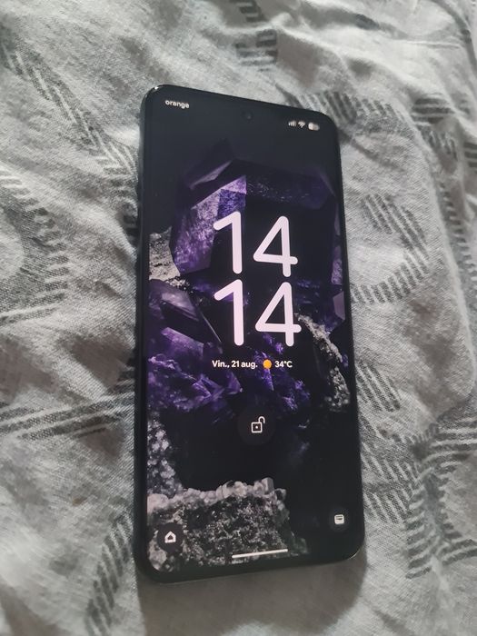 Google  pixel  8