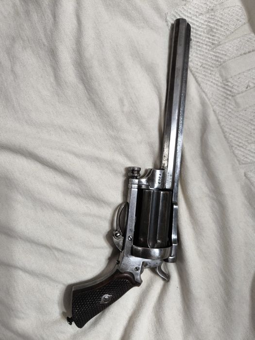 Револвер, пипрница, салонен пистолет, джоба карабина, пушка