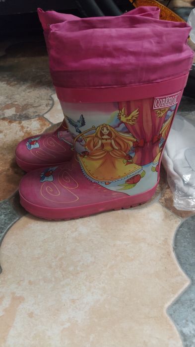 Обувь для девочки всё за 3 тыс