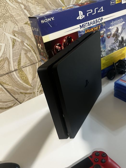 Пс 4 слим с камерой + игры 5шт