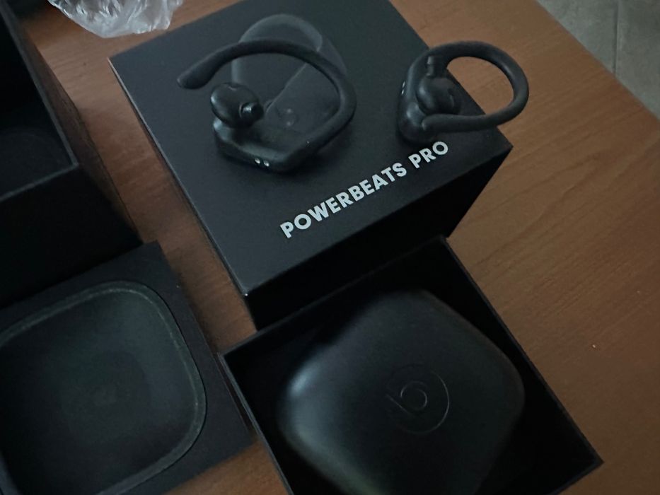 Powerbeats Pro - безжични слушалки Apple/Beats by Dre