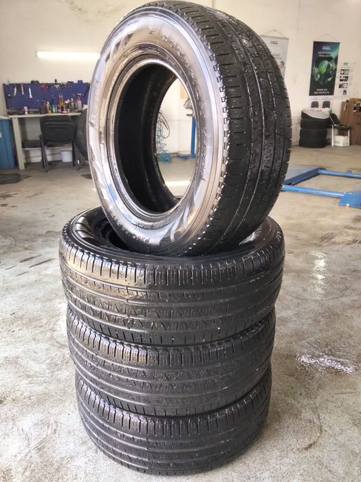 Продам шины б/у Bridgestone 225/60 R18