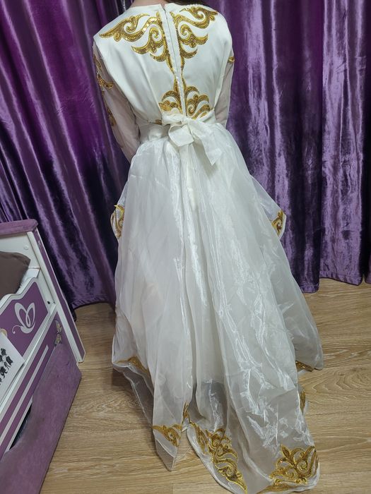 Национальные платья