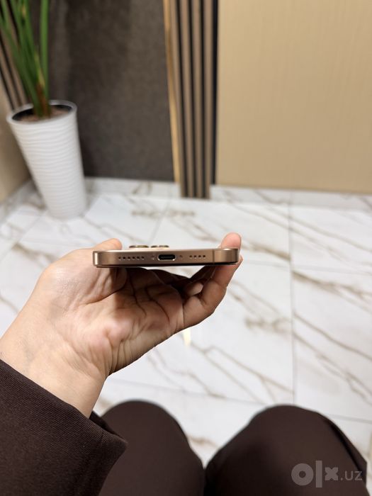 Iphone 16 pro max sotiladi!