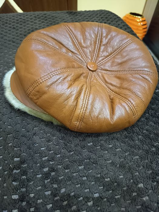 Елегантно дамско кепе от естествена телешка кожа