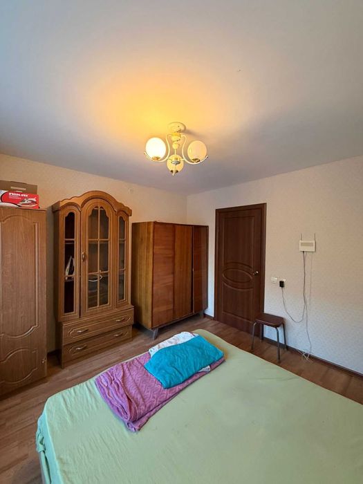 продается 3 ком район Схи