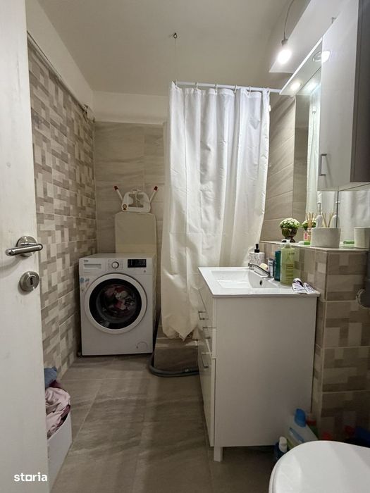 Garsonieră zona Lapus