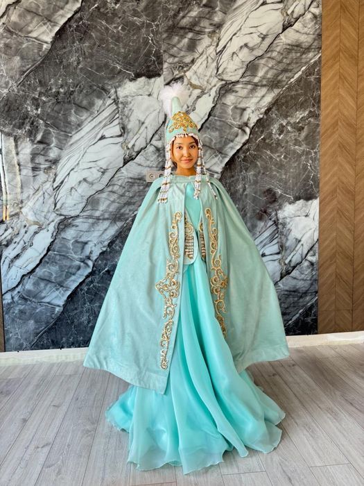 Продам платья свадебные и на узату