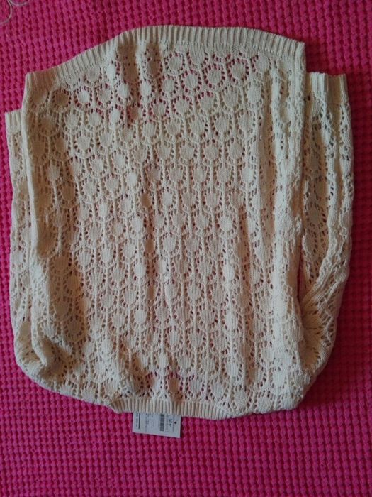 Pulover marimea M, nou cu eticheta ,supradimensionat