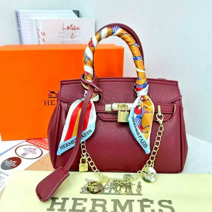 Сумки на 8 марта самое то