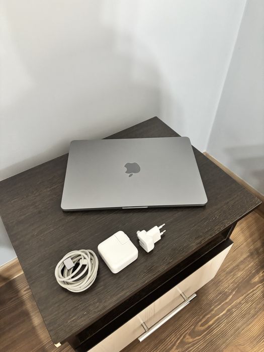 Macbook air m2 2022