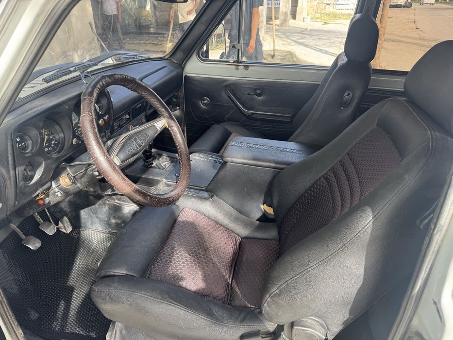 Нива 4+4 21213 легенда