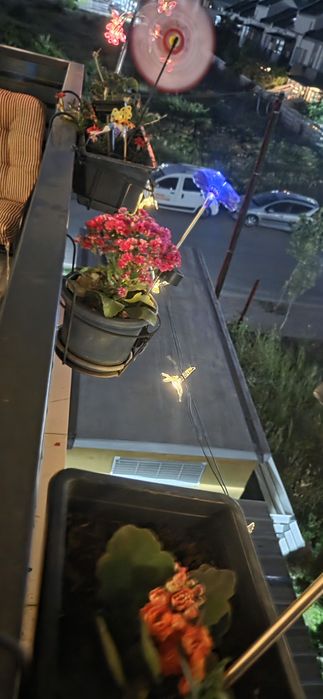 Luminite cu incarcare solara