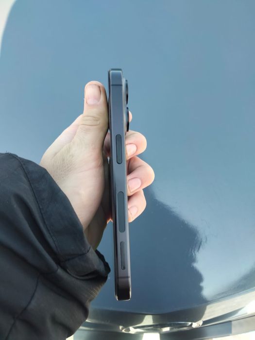 Айфон 15 про продам