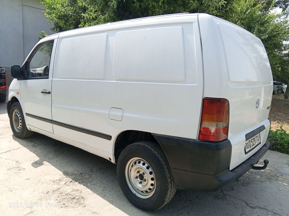 Мерседес Вито сотилади