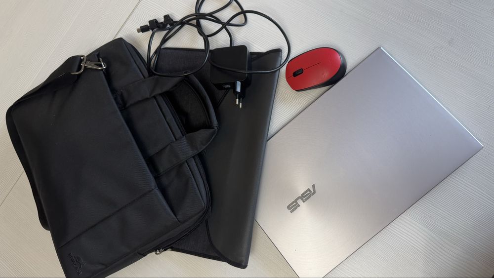 Ноутбук Asus Zeenbook