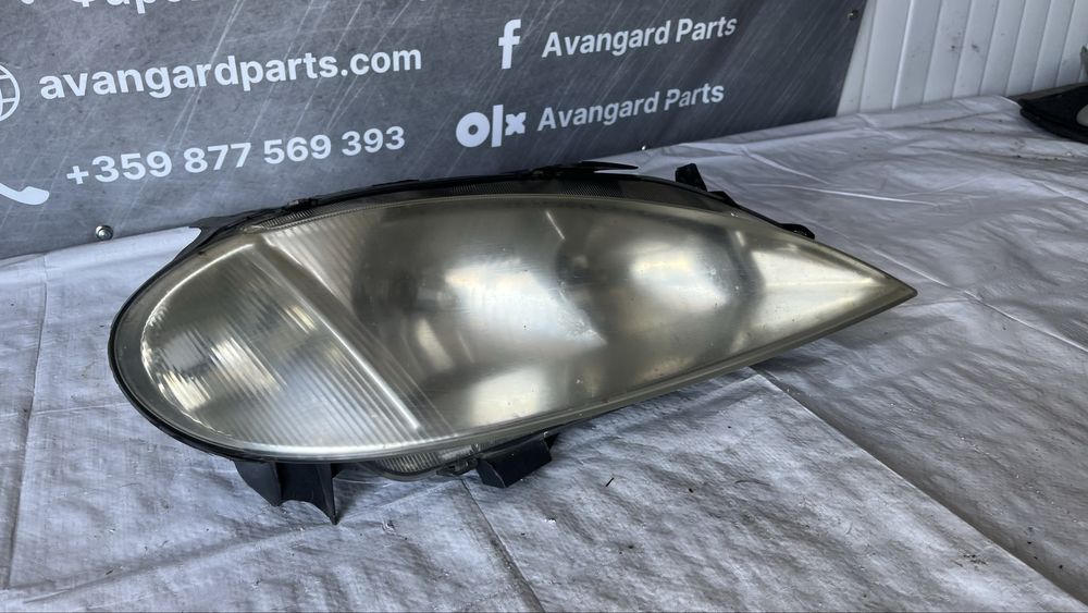 Десен фар Renault Megane 1999-2002