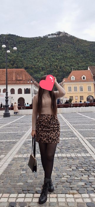 Pulover pe gat/ maleta S