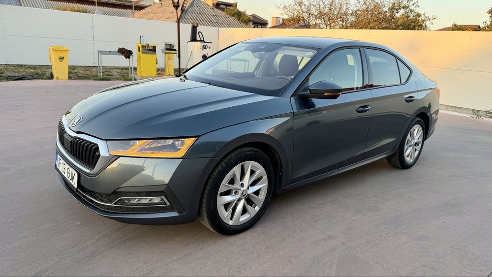 SKODA Octavia 2022 — imagine 1