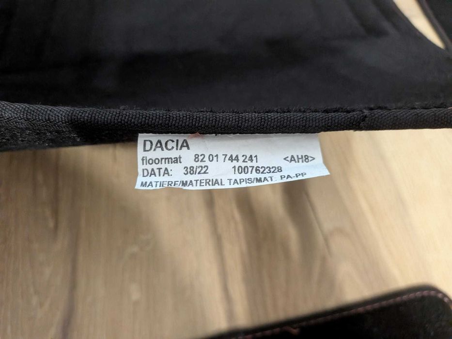 Set 4 covorase textile originale Dacia Jogger