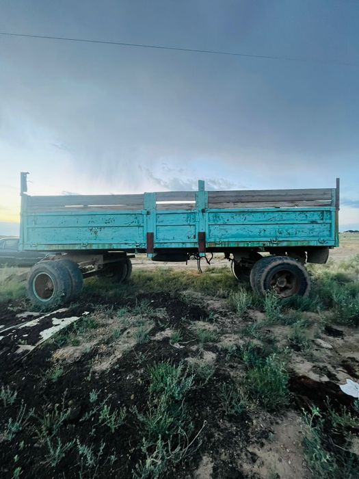 Продам бортовой прицеп