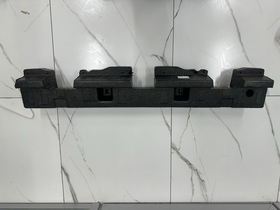 Kia Seltos абсорбер переднего бампера