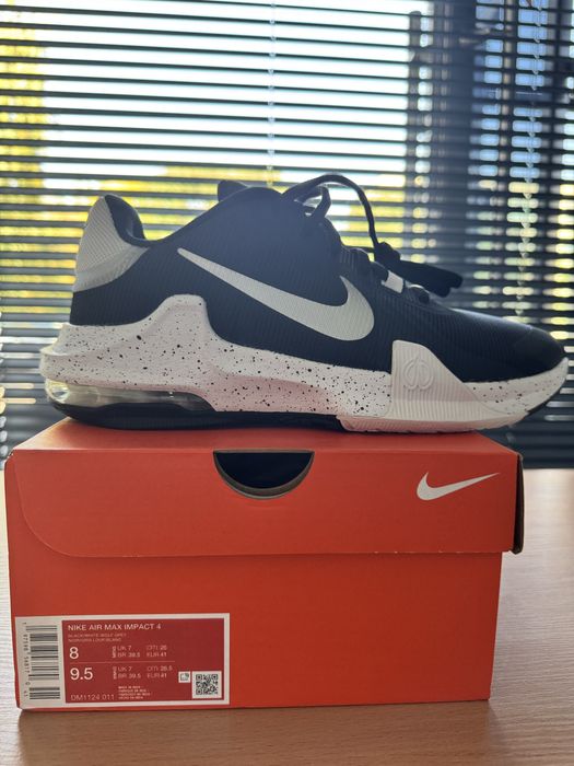 Кроссовки Nike Impact