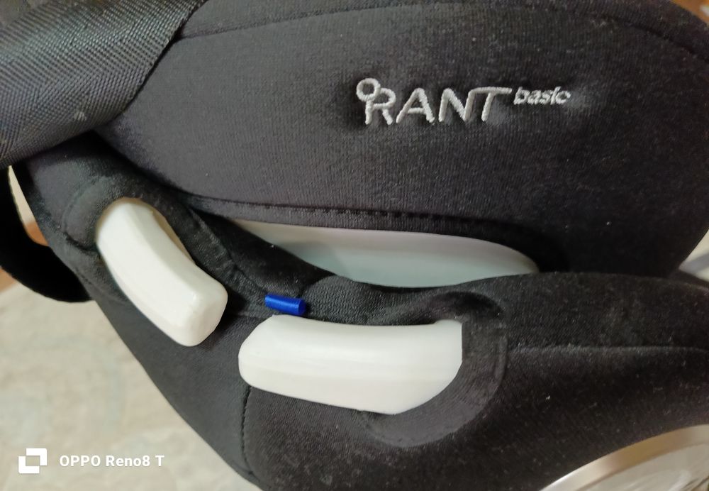 Продам автомобильное кресло.