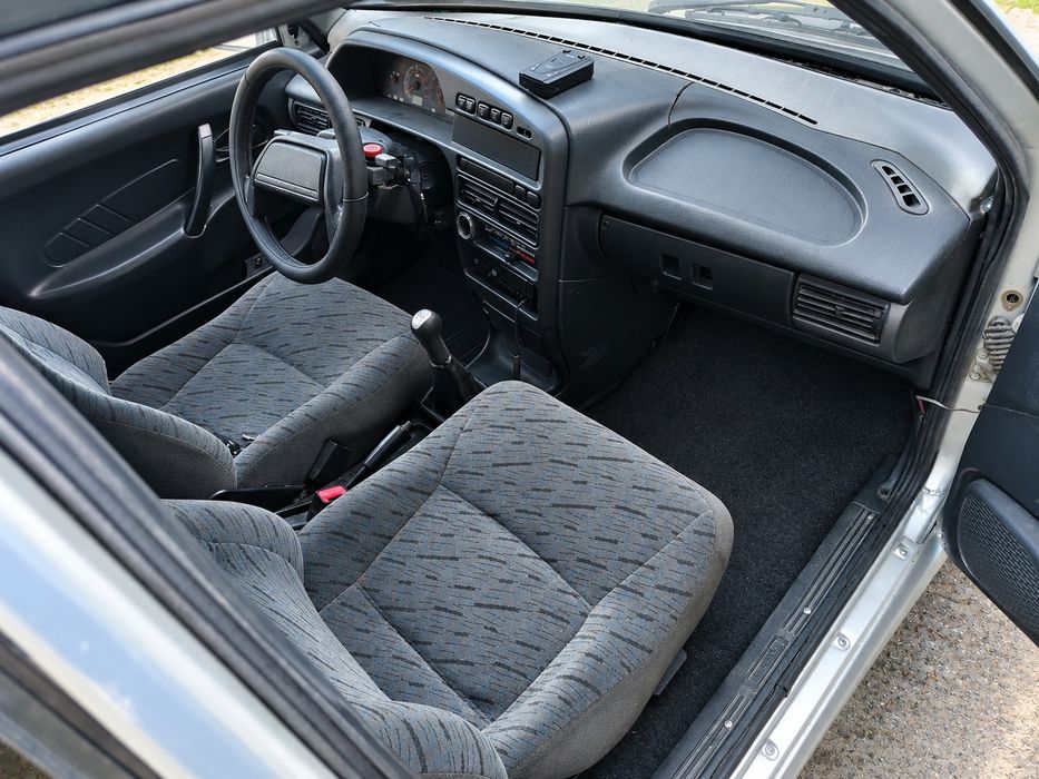 Продам ВАЗ-2115 (Lada Samara), 1.5 л, МКПП 2004 г