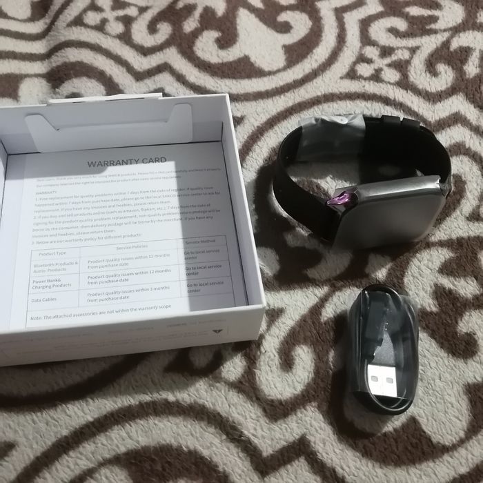 Смарт часы новые.