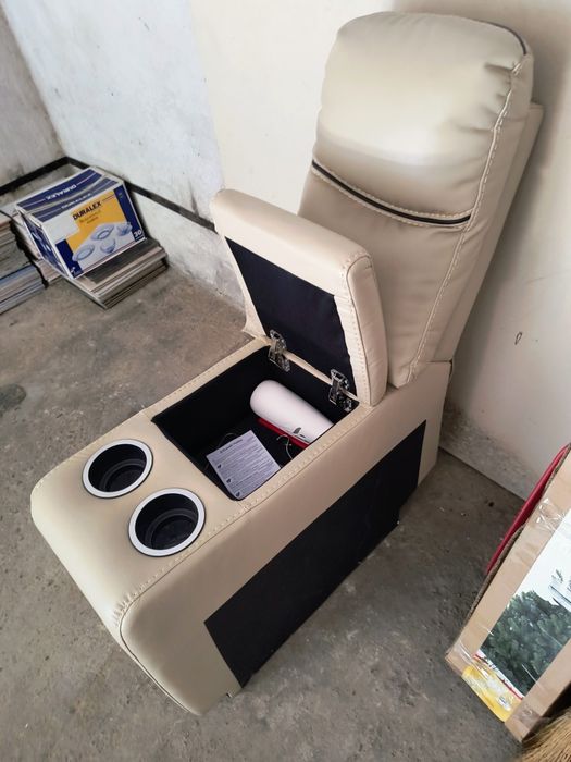 corp canapea central in stare buna