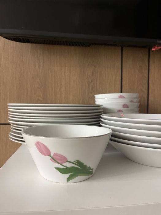 Столовый набор из фарфора