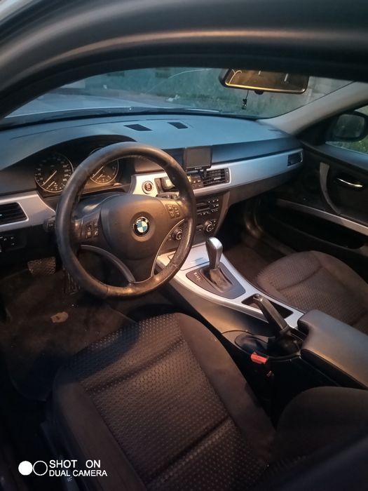 BMW E91 318 2012 E5