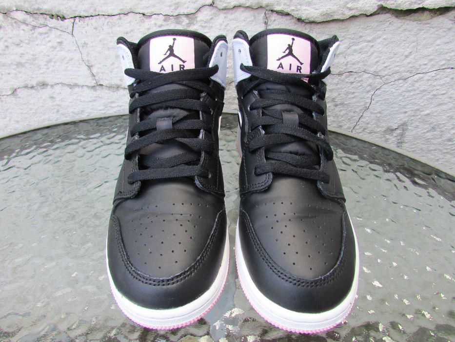 Маратонки Nike Air Jordan 1 Mid 'Arctic Punch'