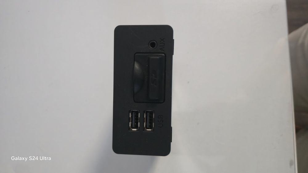 Modul USB Mazda 3 BM