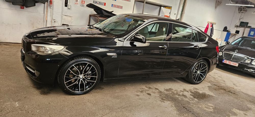 BMW Seria 5 2011 — imagine 2